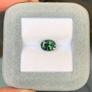 Saphir Vert Ovale de 2,60ct