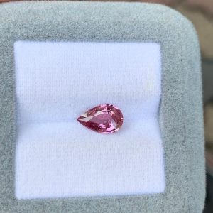 Saphir Padparadscha Poire de 1,52ct