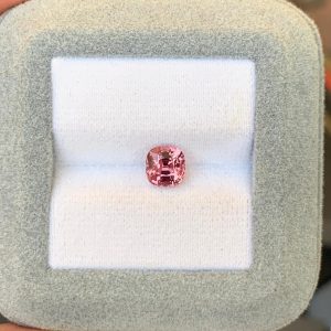 Saphir Rose Coussin de 1,53ct - vue principale