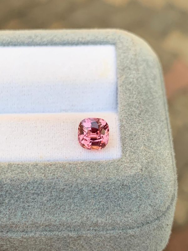 Saphir Rose Coussin de 1,53ct - vue 2