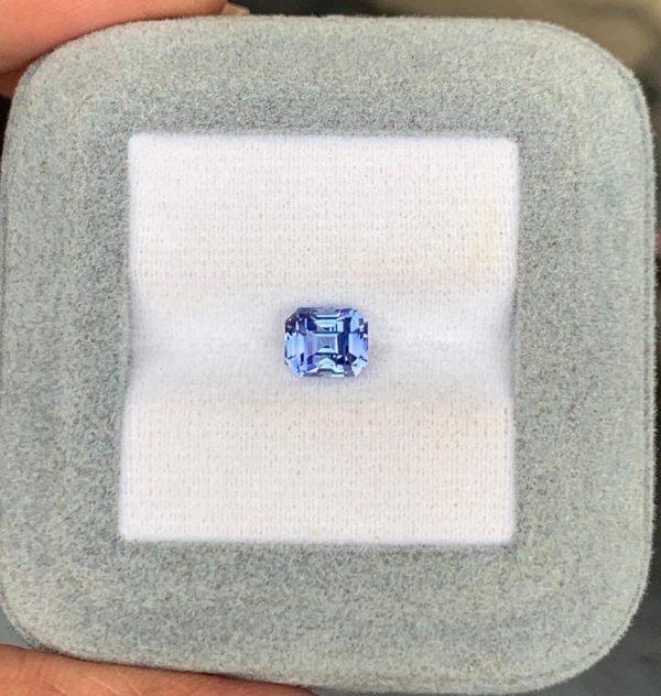 Saphir Bleu Rectangle de 1,55ct - vue principale