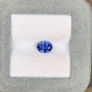 Saphir Bleu Ovale de 2,14ct - vue principale