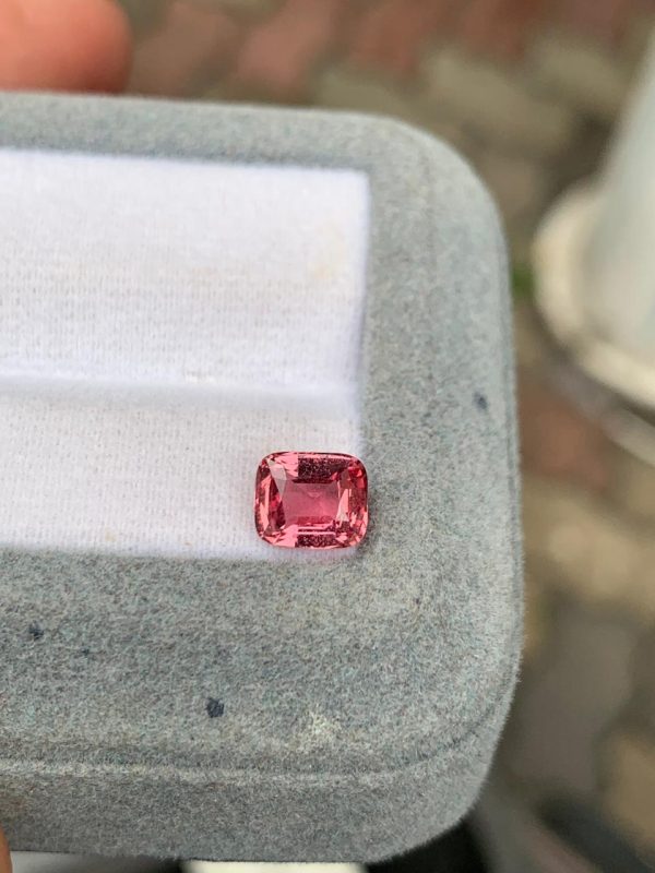 Saphir Padparadscha Coussin de 1,51ct