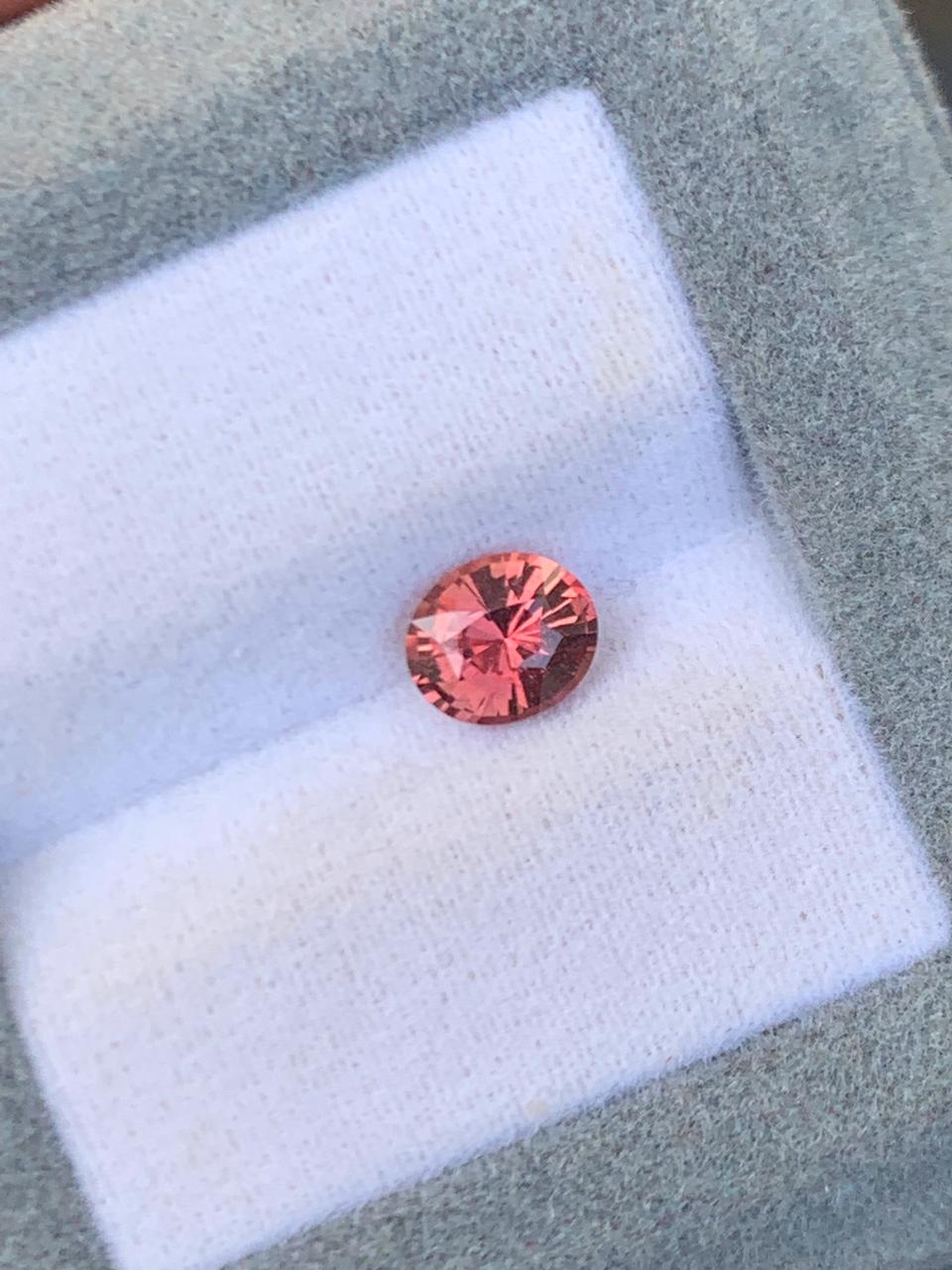 Saphir Padparadscha Ovale de 1,08ct
