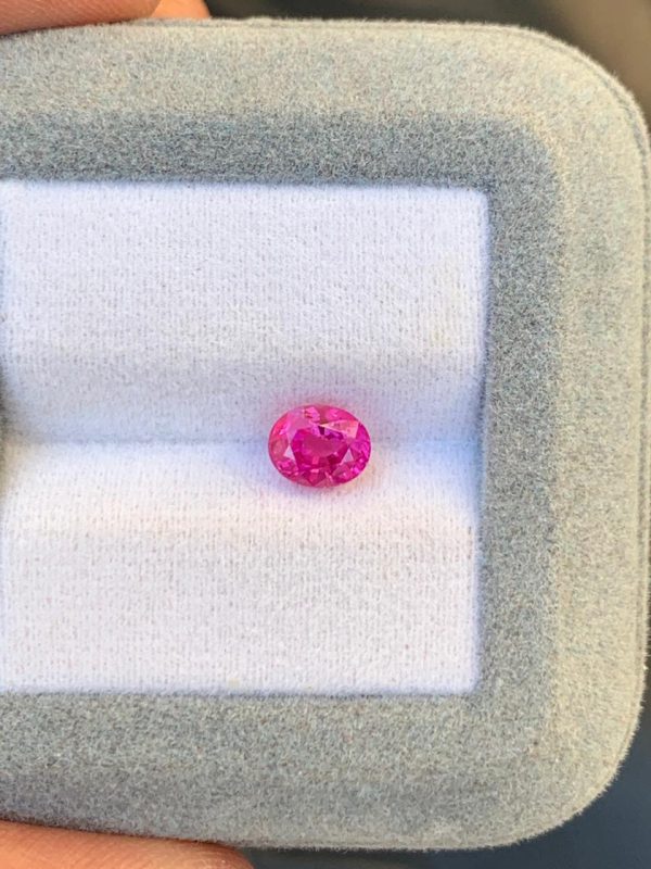 Saphir Rose Ovale de 1,25ct