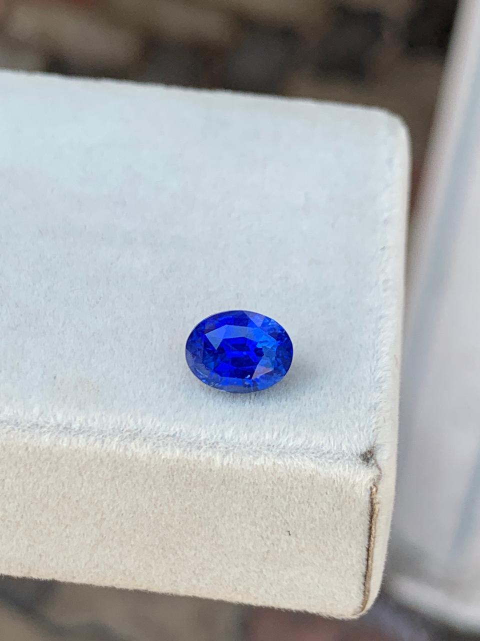 Saphir Bleu Ovale de 3,05ct