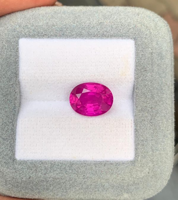 Saphir Rose Ovale de 5ct
