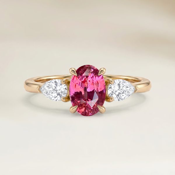 Bague Epaulé Saphir Padparadscha Ovale de 2,51ct — Or Jaune 18k - vue principale
