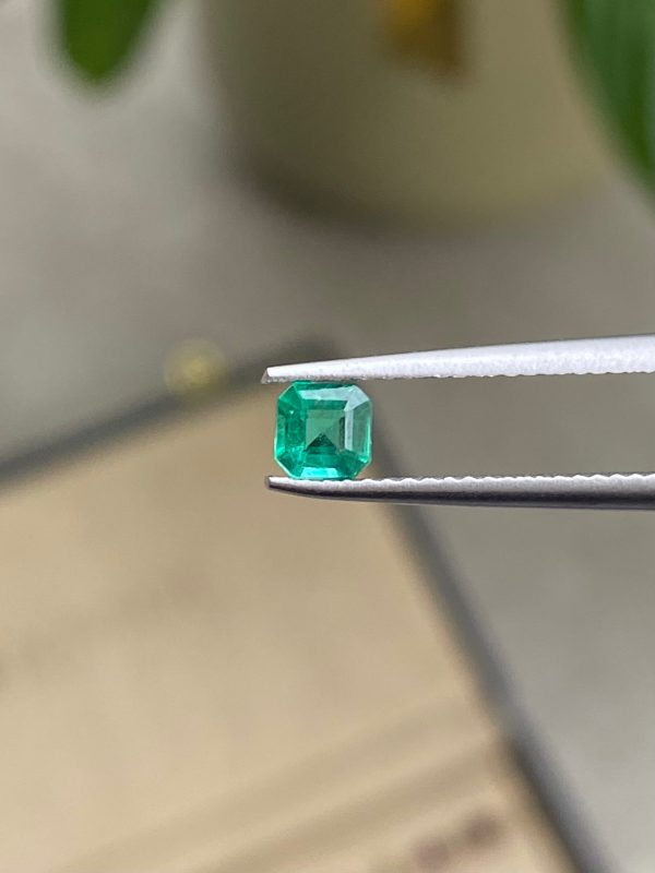 Emeraude de Zambie Carré de 0,31ct - vue principale