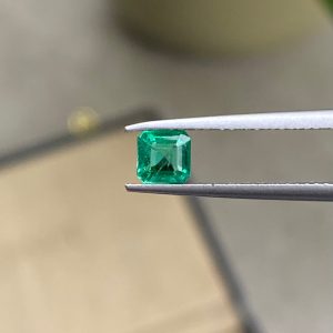 Emeraude de Zambie Rectangle de 0,49ct - vue principale