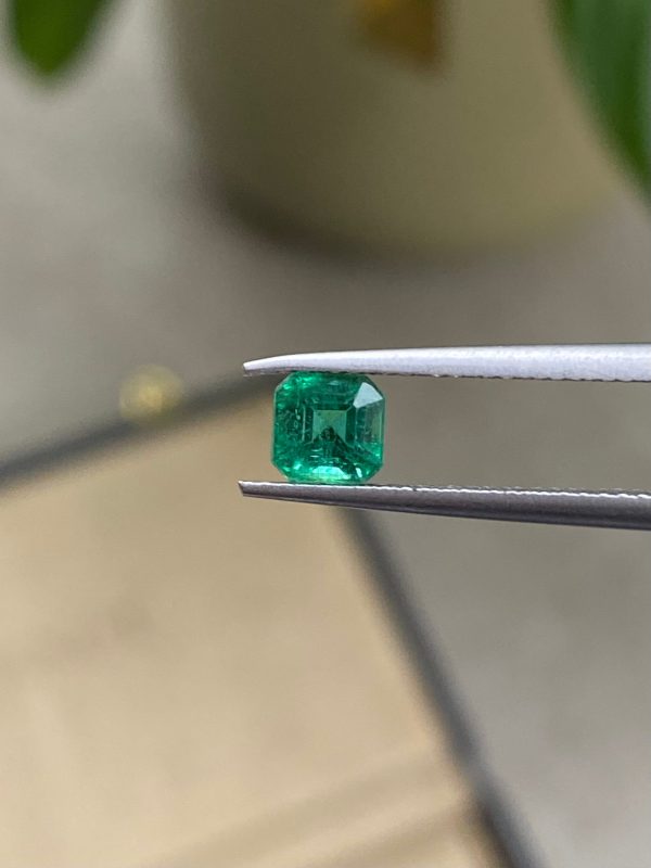 Emeraude de Zambie Rectangle de 0,67ct - vue principale
