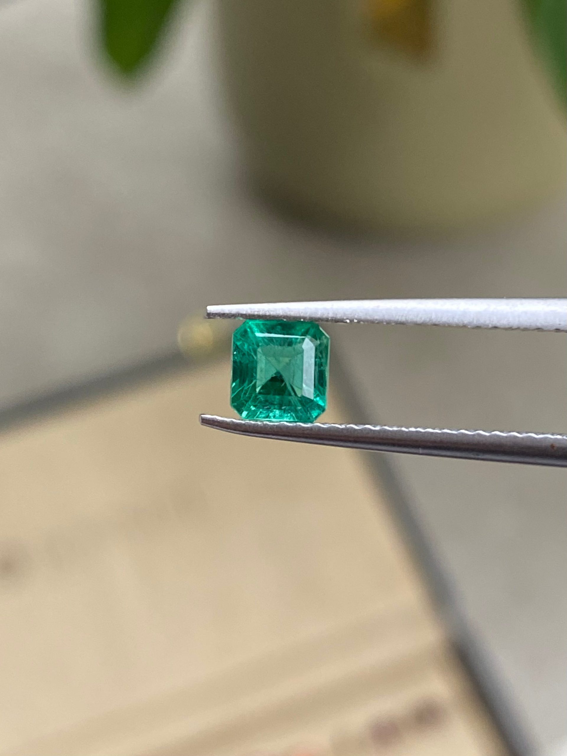 Emeraude de Zambie Rectangle de 0,74ct - vue principale