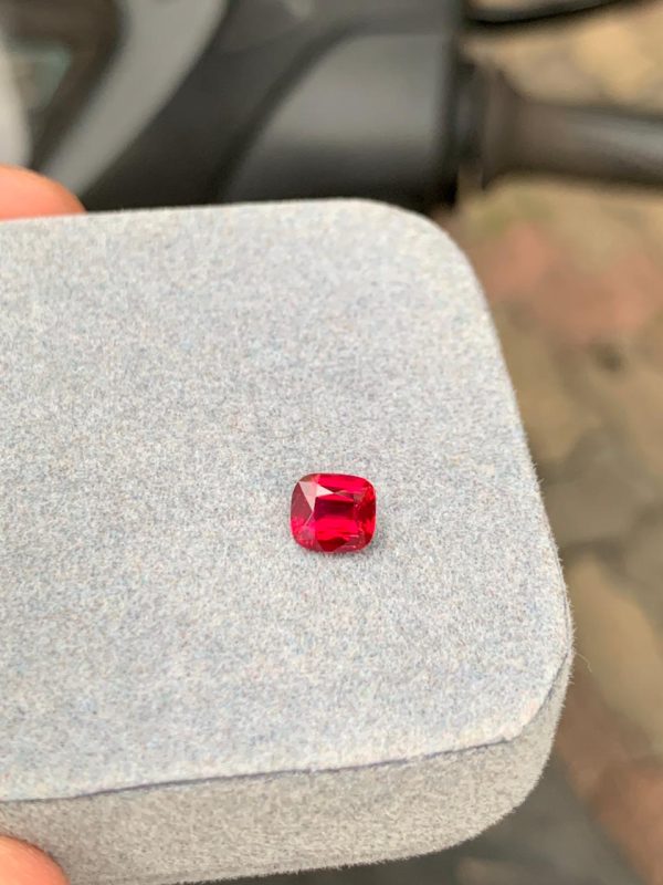 Rubis du Mozambique Coussin de 1,08ct - vue 2