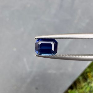 Saphir Bleu Rectangle de 1,51ct - vue principale