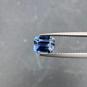 Saphir Bleu Rectangle de 1,60ct - vue principale