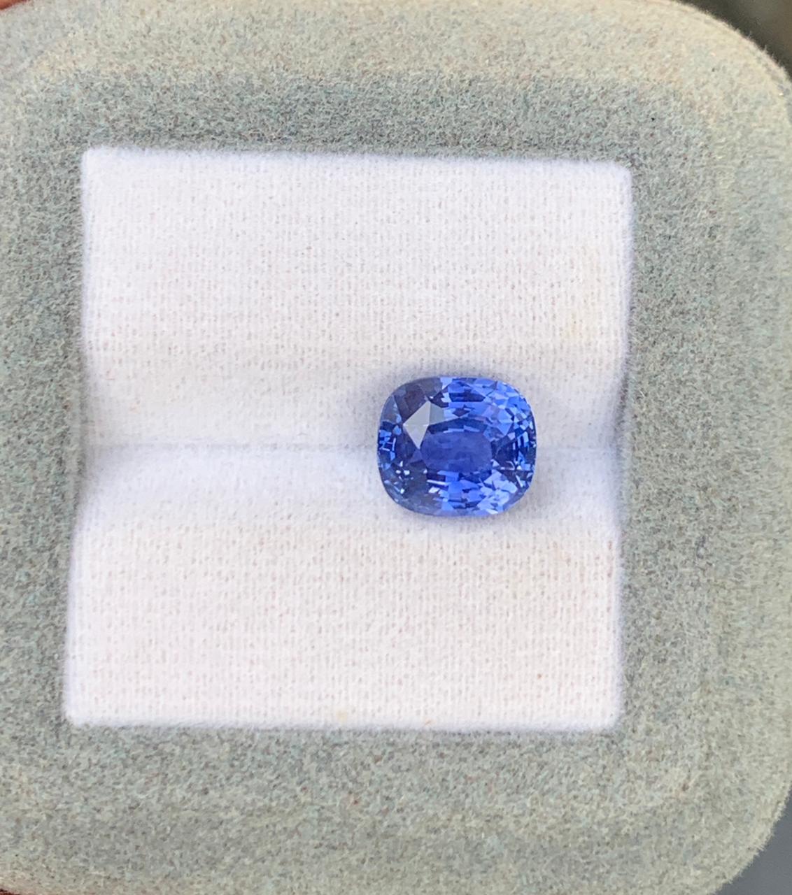 Saphir Bleu Coussin de 4,10ct - vue 2