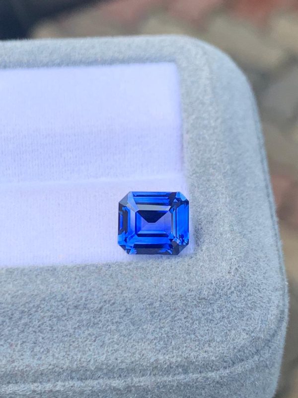 Saphir Bleu Rectangle de 2,55ct - vue 2