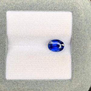 Saphir Bleu Ovale de 2,02ct - vue principale