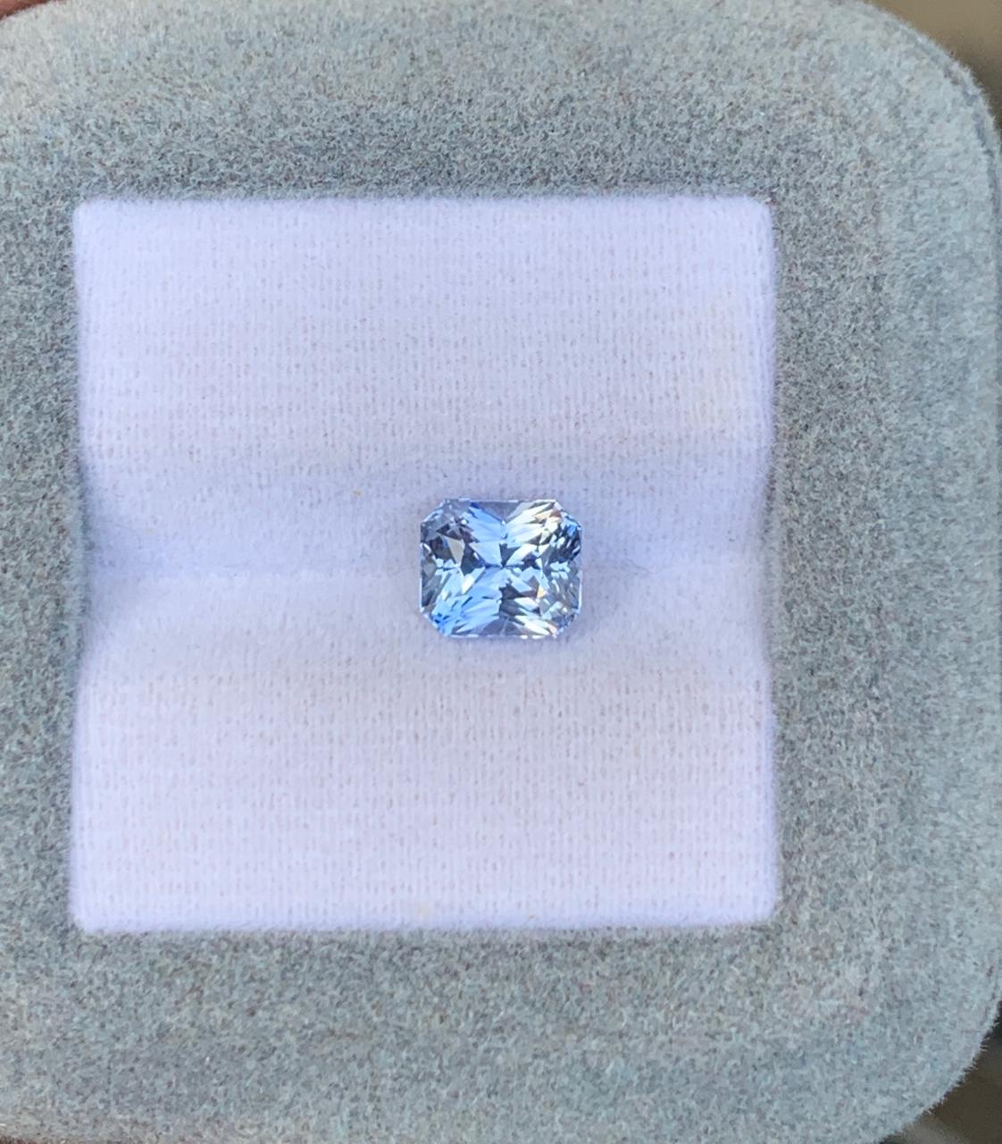 Saphir Bleu Rectangle de 2,10ct - vue principale