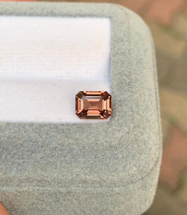 Saphir Orange Rectangle de 1,60ct - vue principale