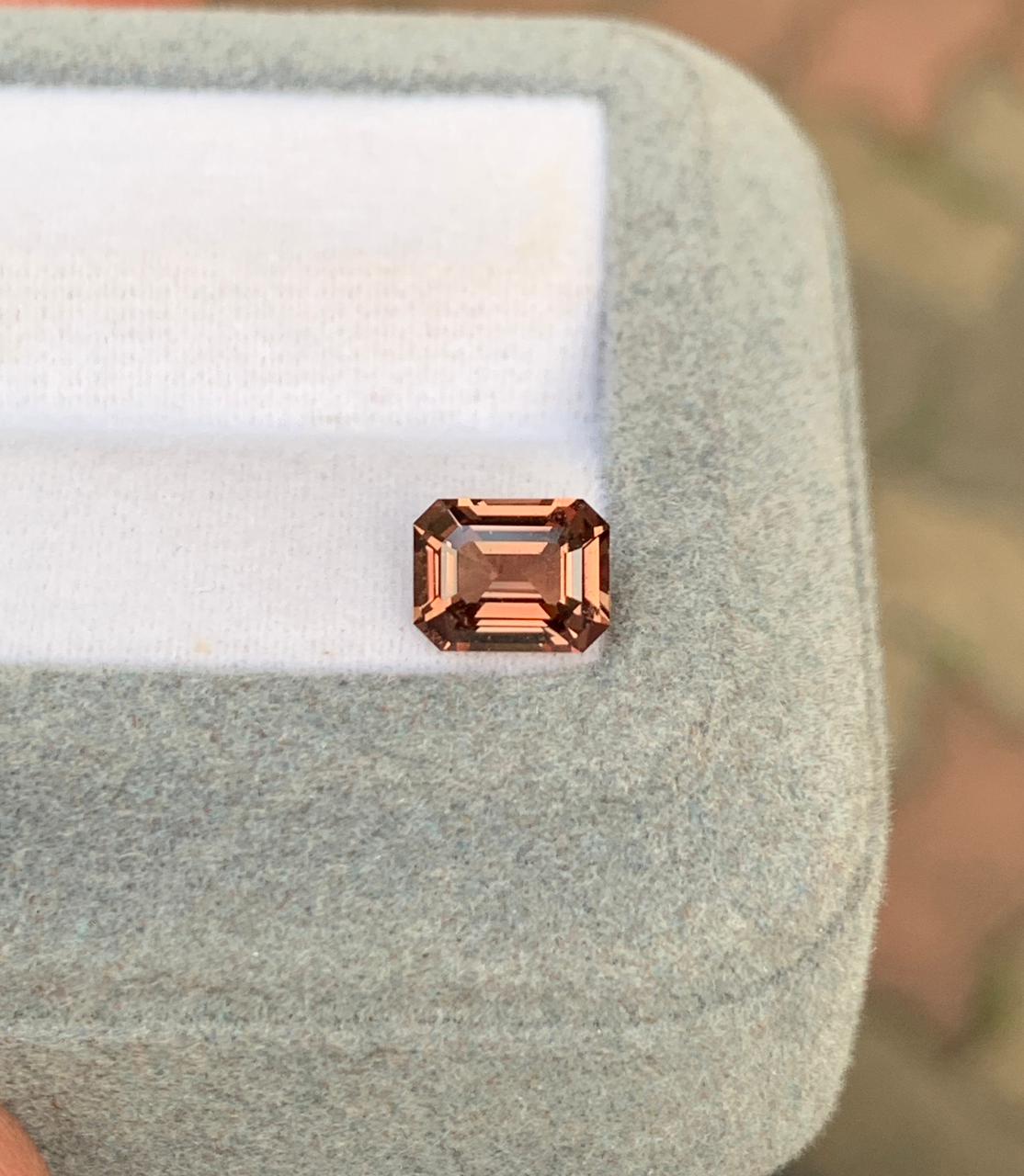 Saphir Orange Rectangle de 1,60ct - vue principale