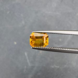 Saphir Jaune Rectangle de 1,58ct - vue principale