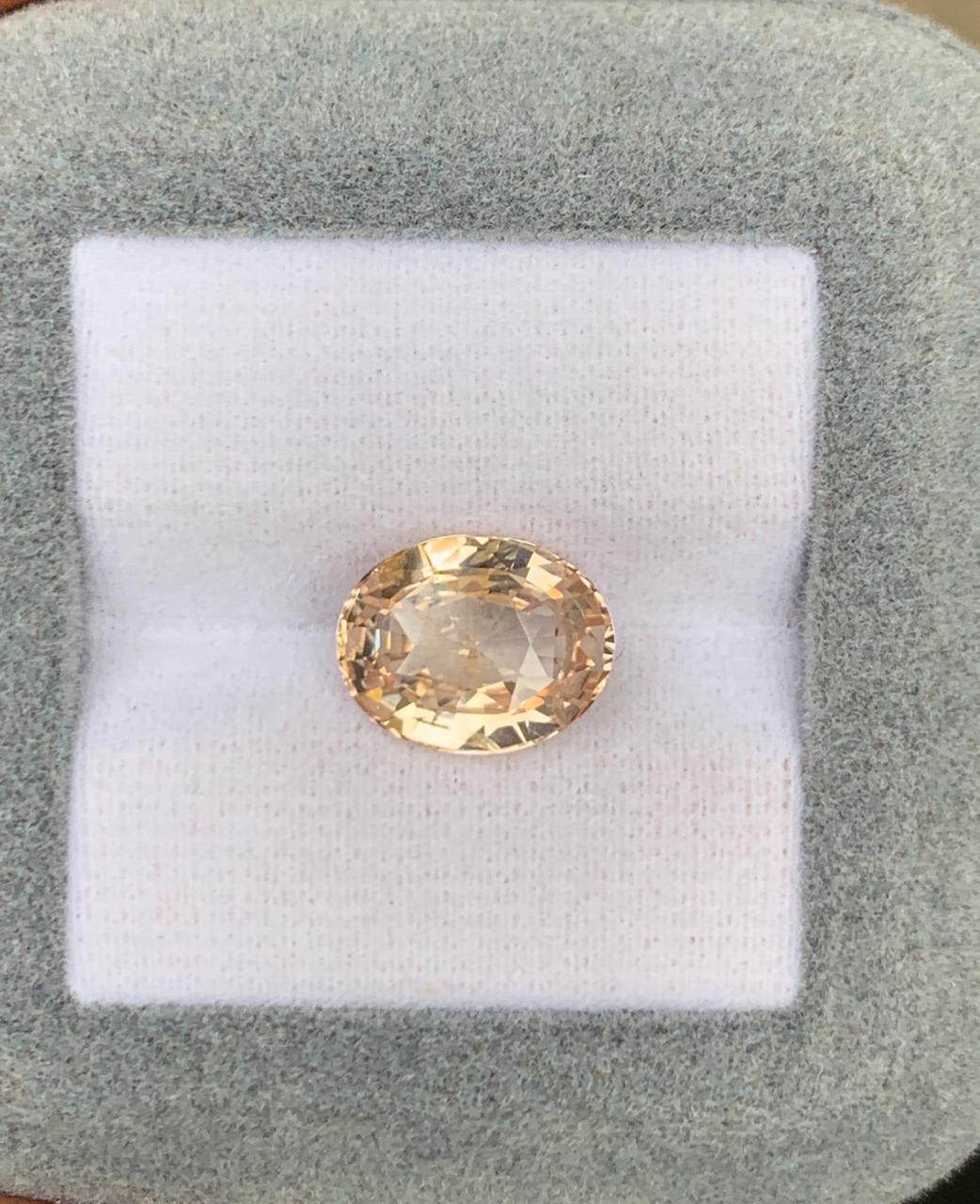 Saphir Padparadscha Ovale de 5ct - vue principale