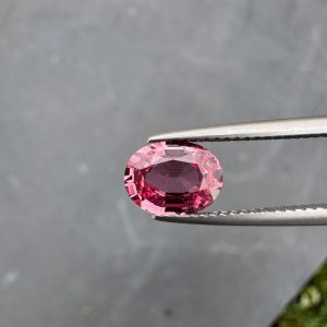 Saphir Padparadscha Ovale de 1,84ct - vue principale