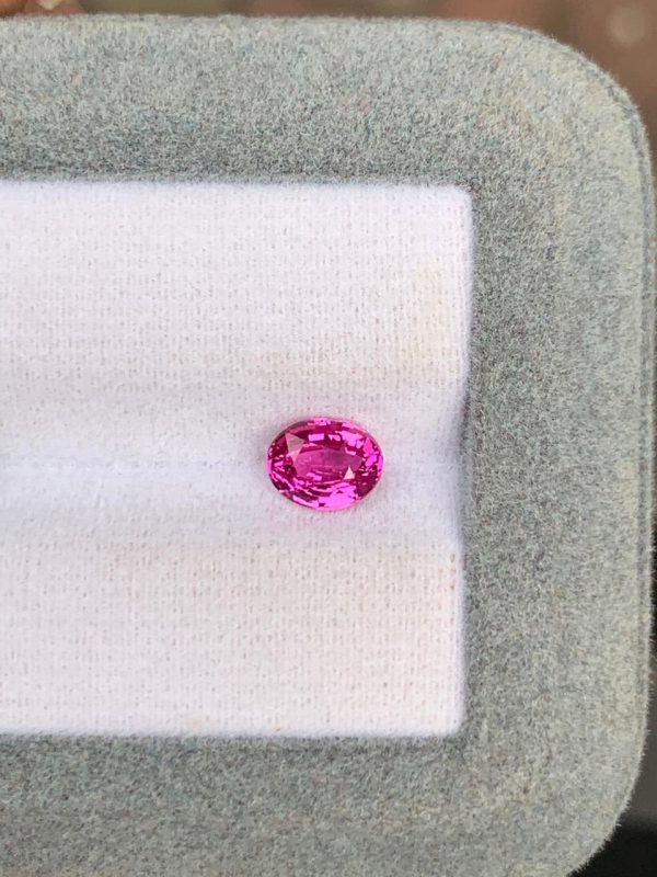 Saphir Rose Ovale de 1,15ct - vue principale