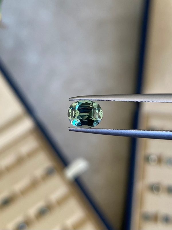 Saphir Teal Ovale de 1,06ct - vue principale