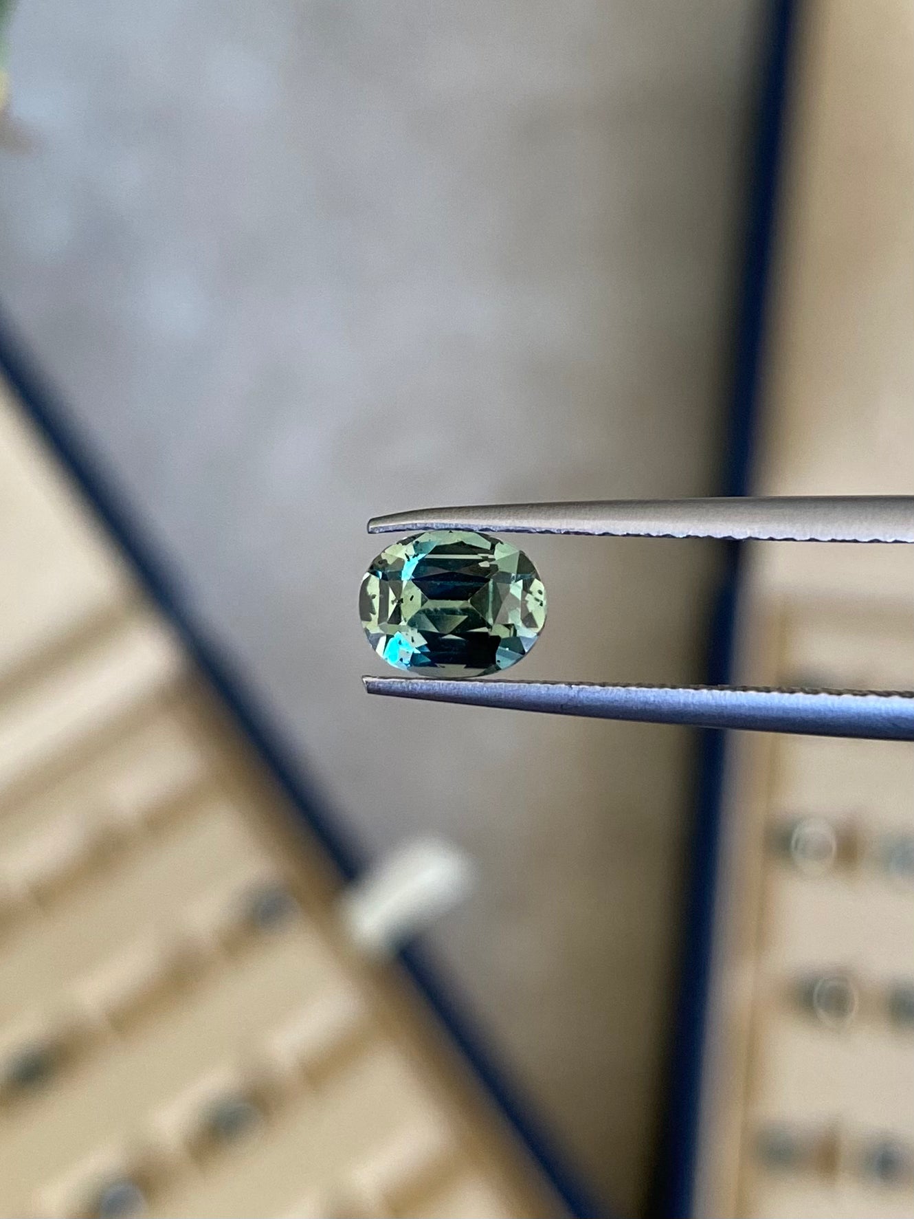 Saphir Teal Ovale de 1,06ct - vue principale
