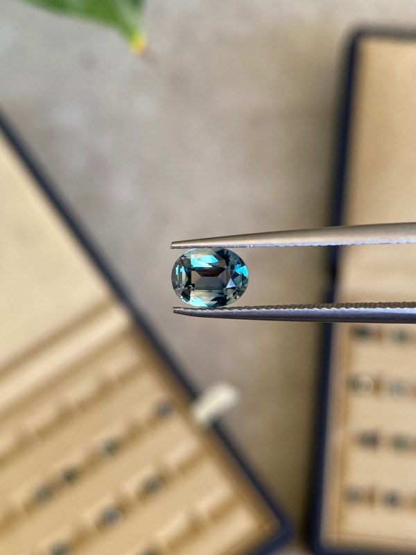 Saphir Teal Ovale de 1,18ct - vue principale