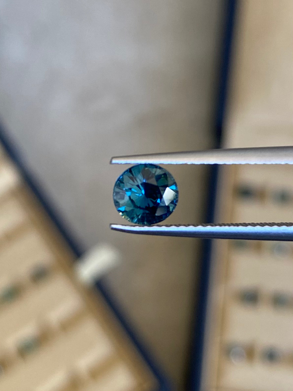 Saphir Teal Ovale de 1,28ct - vue principale