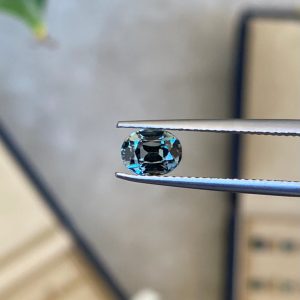Saphir Teal Ovale de 1,32ct - vue principale