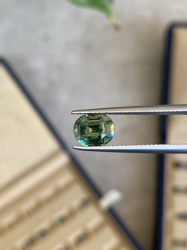 Saphir Teal Ovale de 2,72ct - vue principale