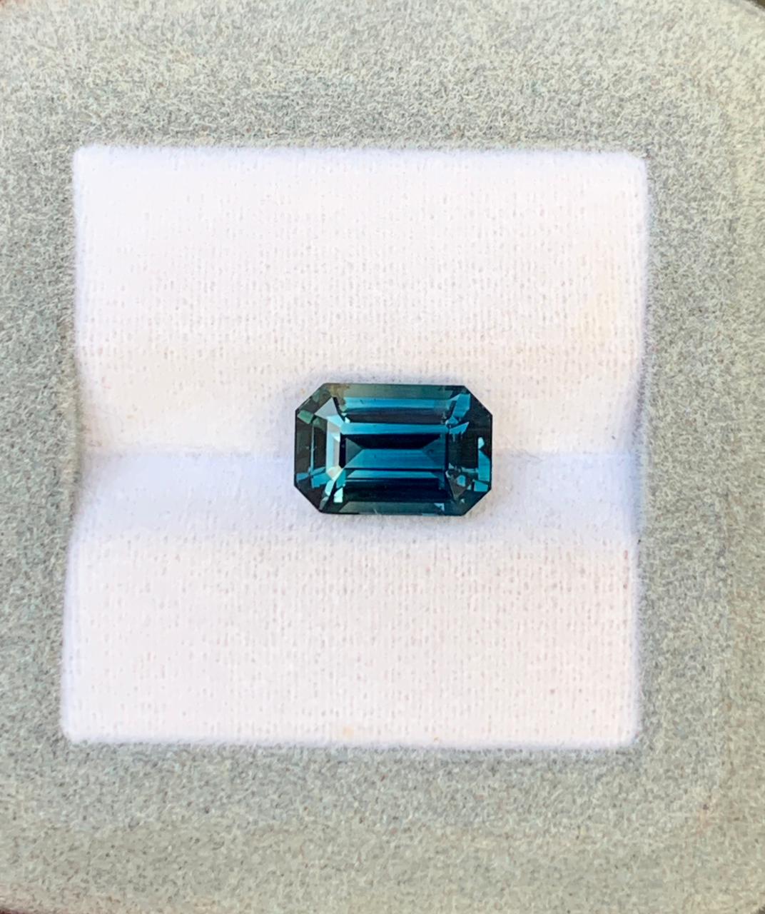 Saphir Teal Rectangle de 4,10ct - vue principale