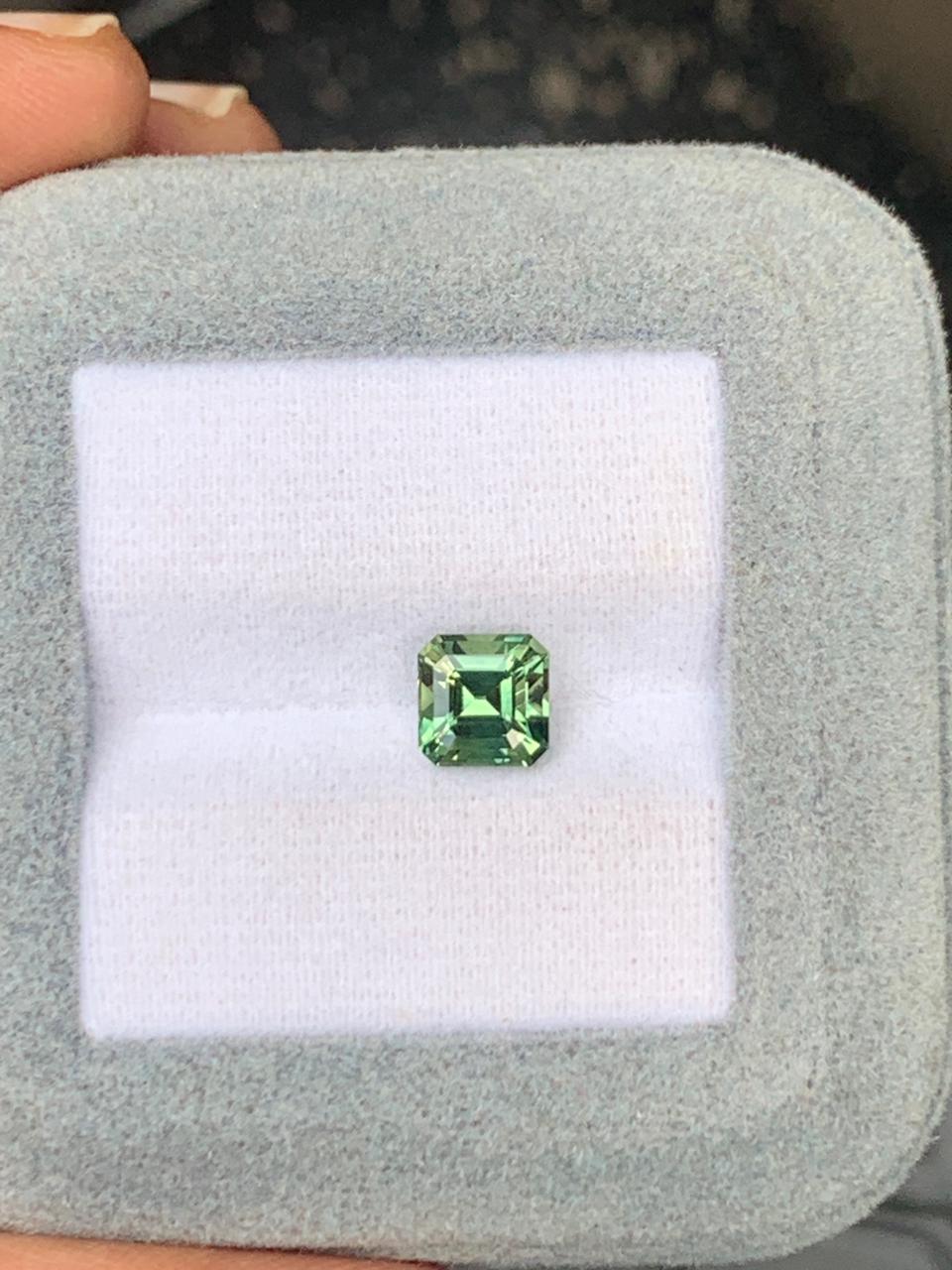 Saphir Teal Carré de 1,81ct - vue principale