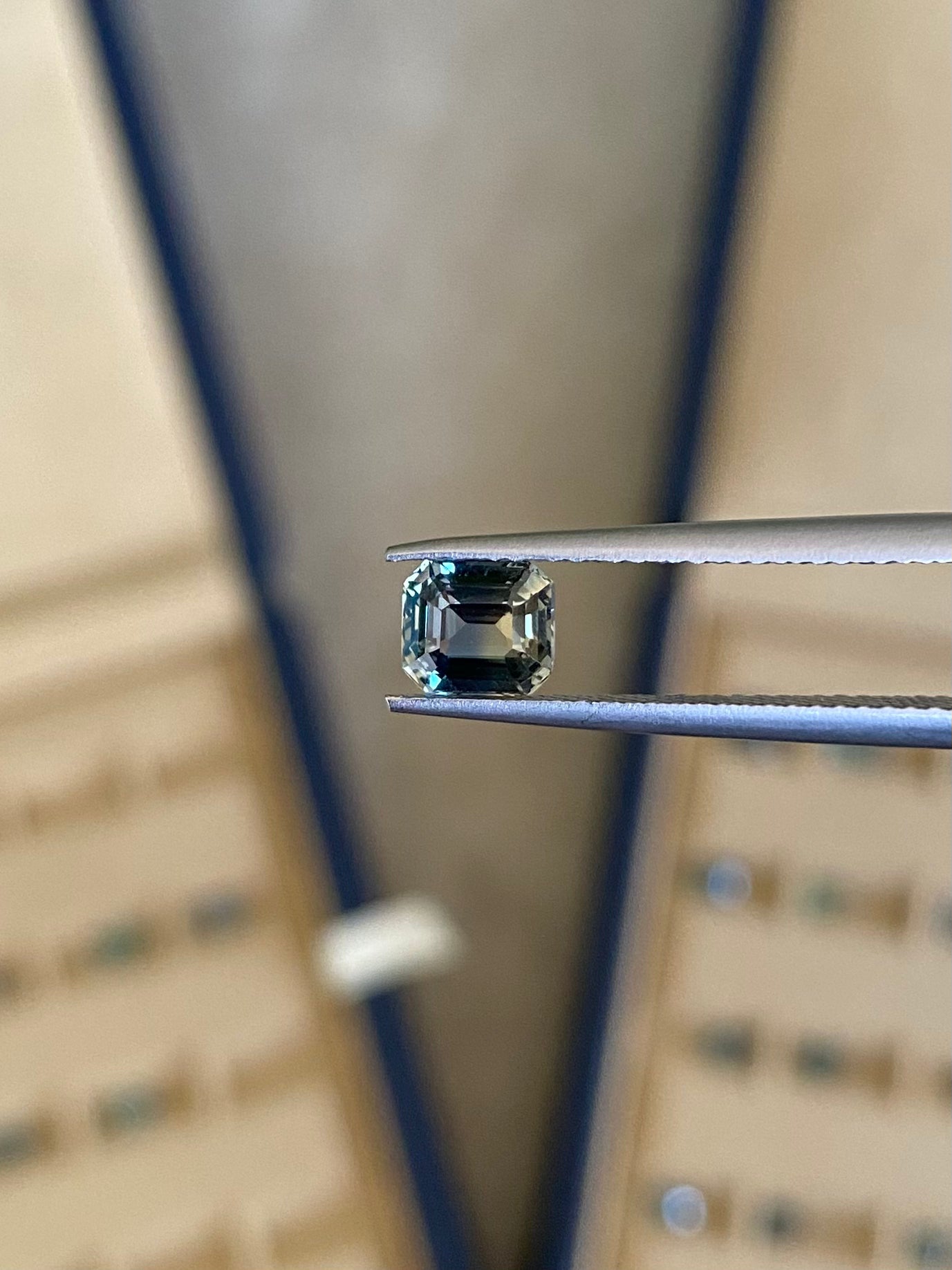 Saphir Teal Rectangle de 1,05ct - vue principale