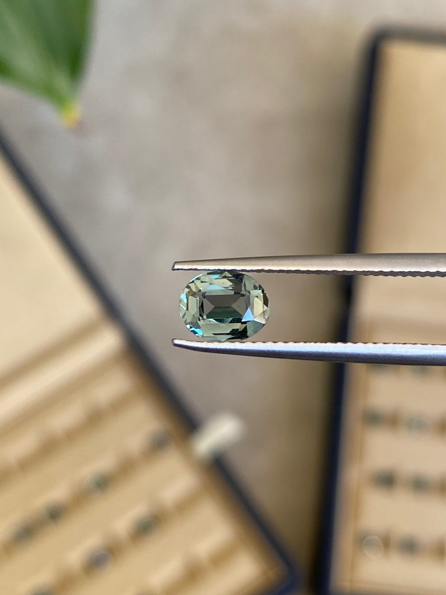 Saphir Teal Ovale de 1,25ct - vue principale