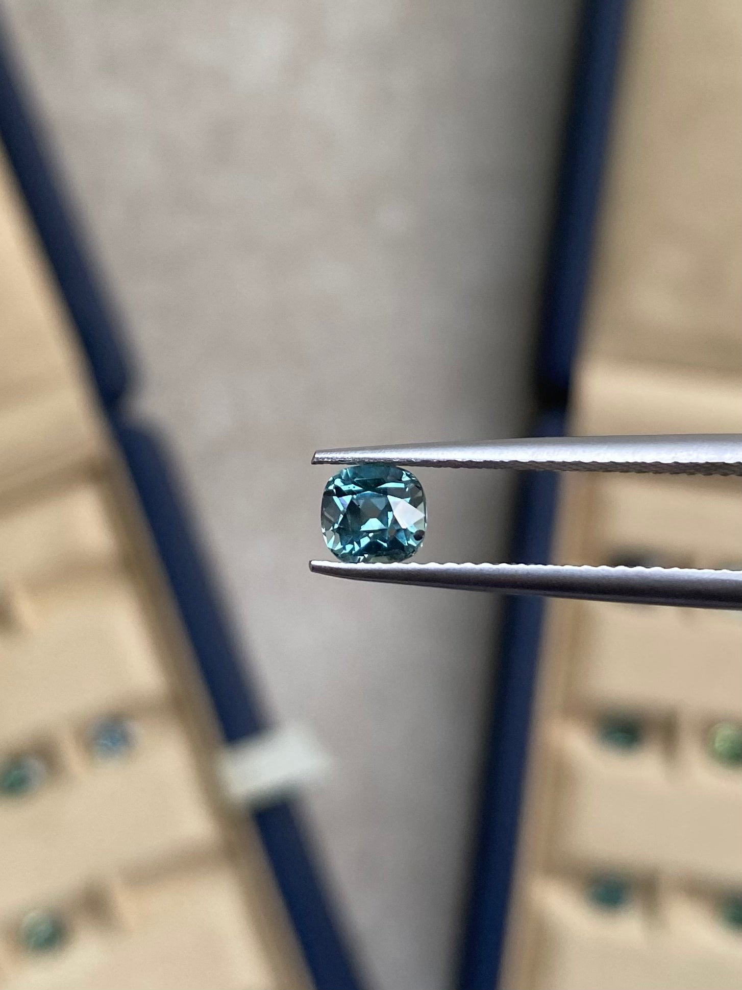 Saphir Teal Coussin de 1,02ct - vue principale