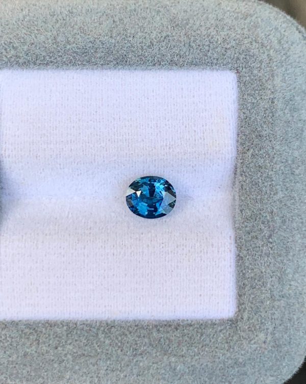 Saphir Teal Ovale de 1,09ct - vue principale