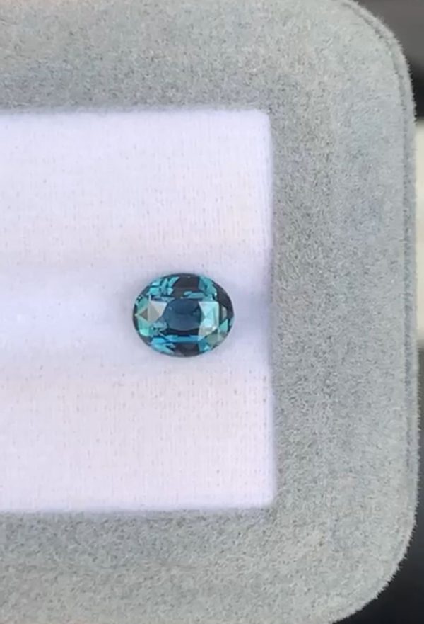 Saphir Teal Ovale de 2,05ct - vue principale