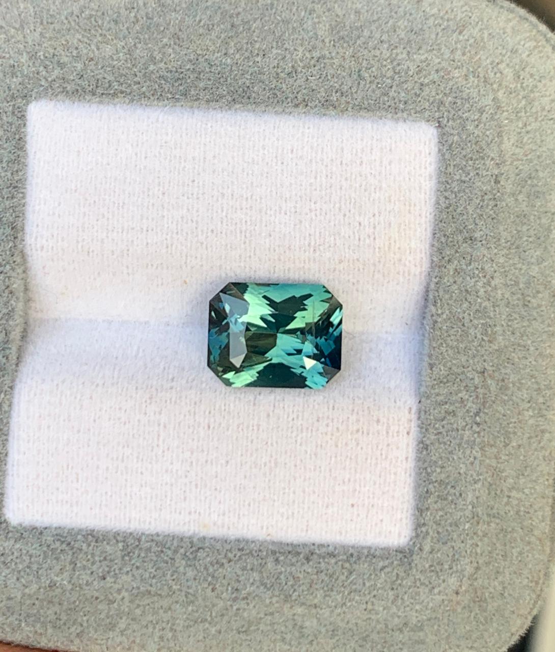 Saphir Teal Rectangle de 4ct - vue principale