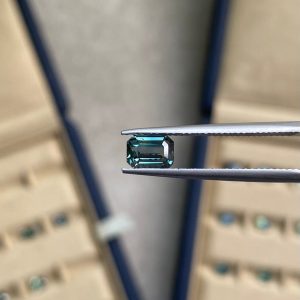 Saphir Teal Rectangle de 1,06ct - vue principale