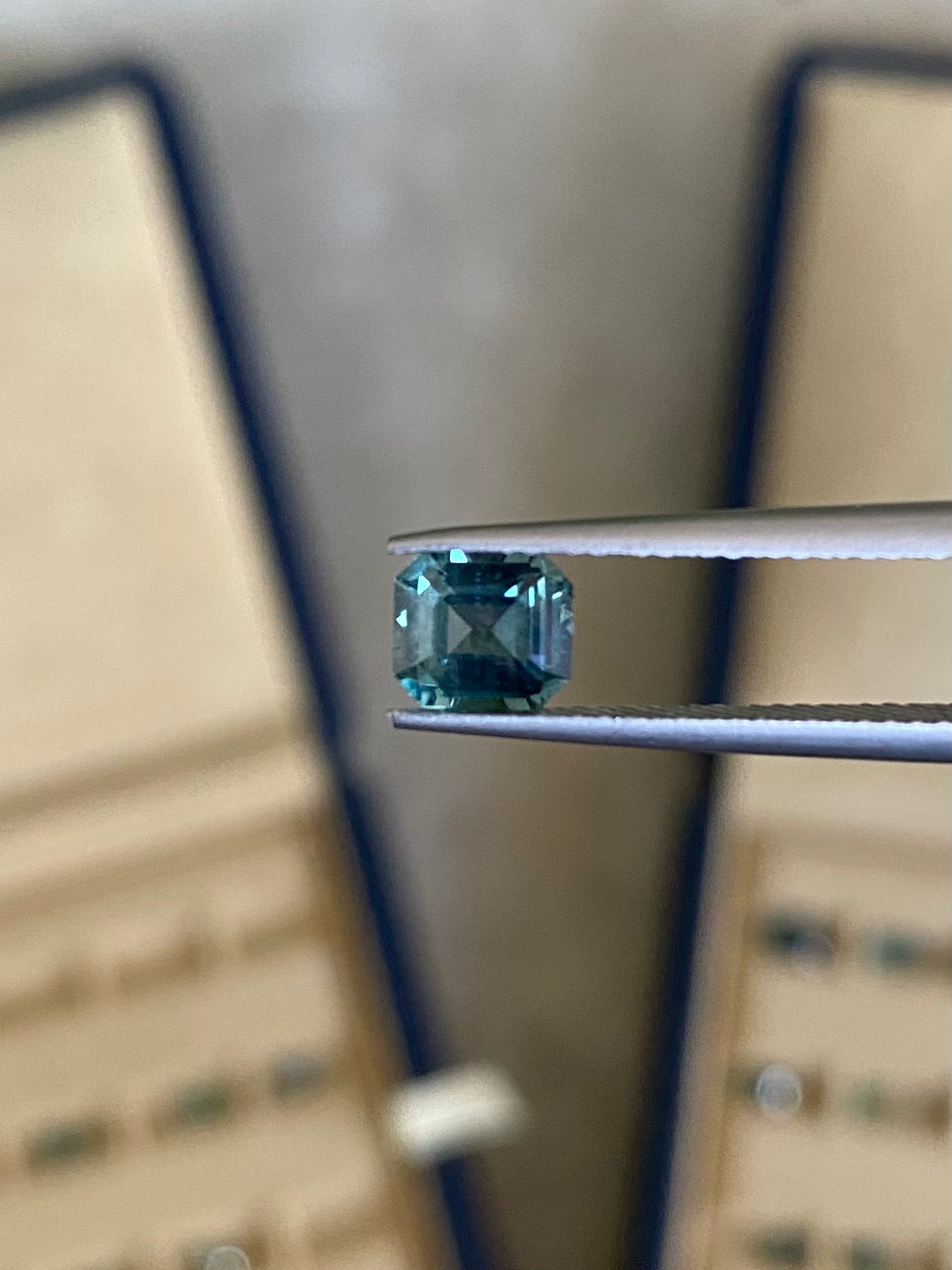 Saphir Teal Rectangle de 1,15ct - vue principale