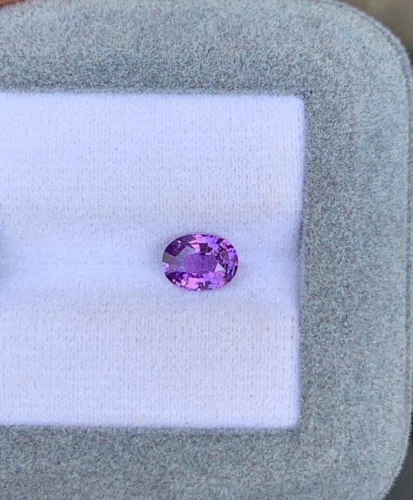 Saphir Violet Ovale de 1,11ct - vue principale